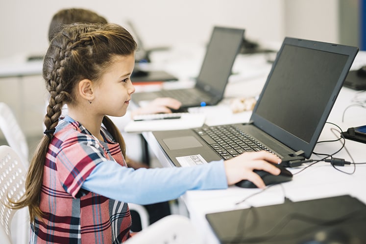 Educación a distancia para alumnos y profesores con las herramientas de 3CX