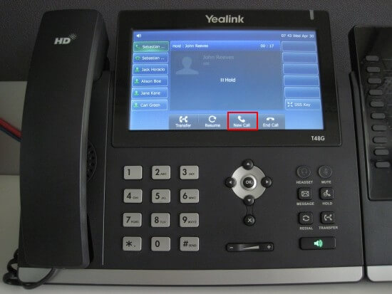 Transferencia atendida Yealink